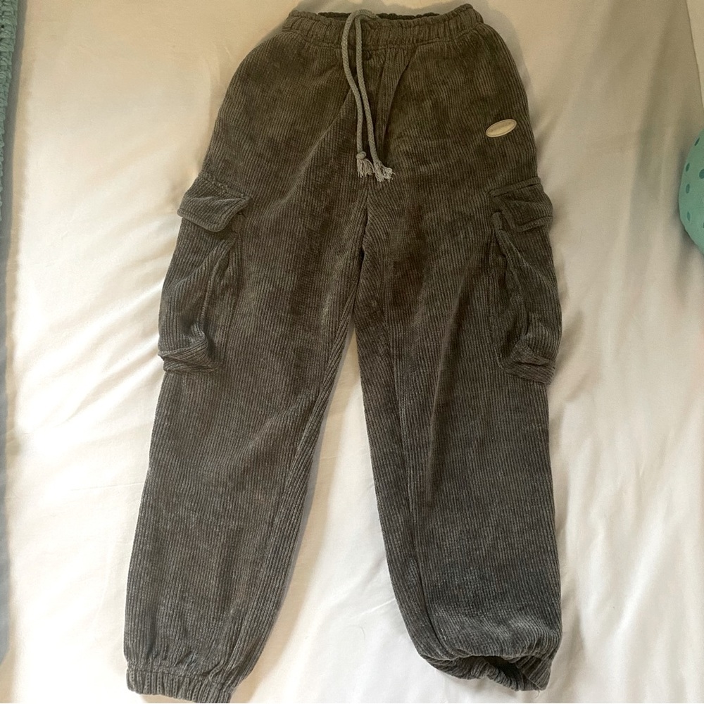 sister seeker cargo sweatpants